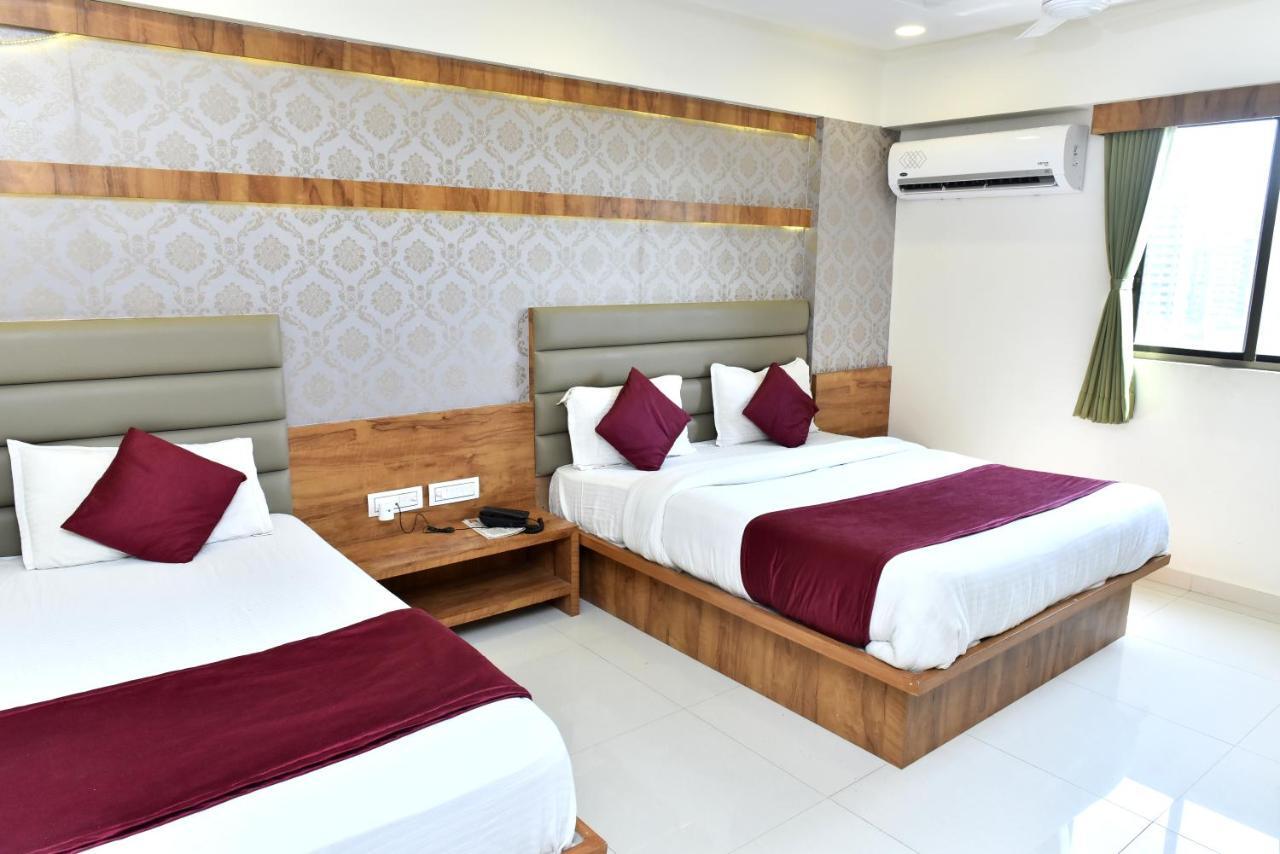 Hotel Royal King By Sky Stays Ahmedabad Exterior photo